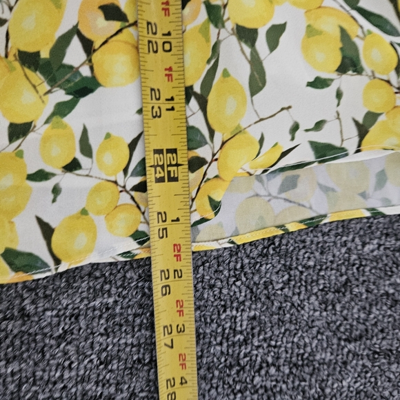 Cold shoulder lemon print blouse.  Flat friendly! - Picture 3 of 9